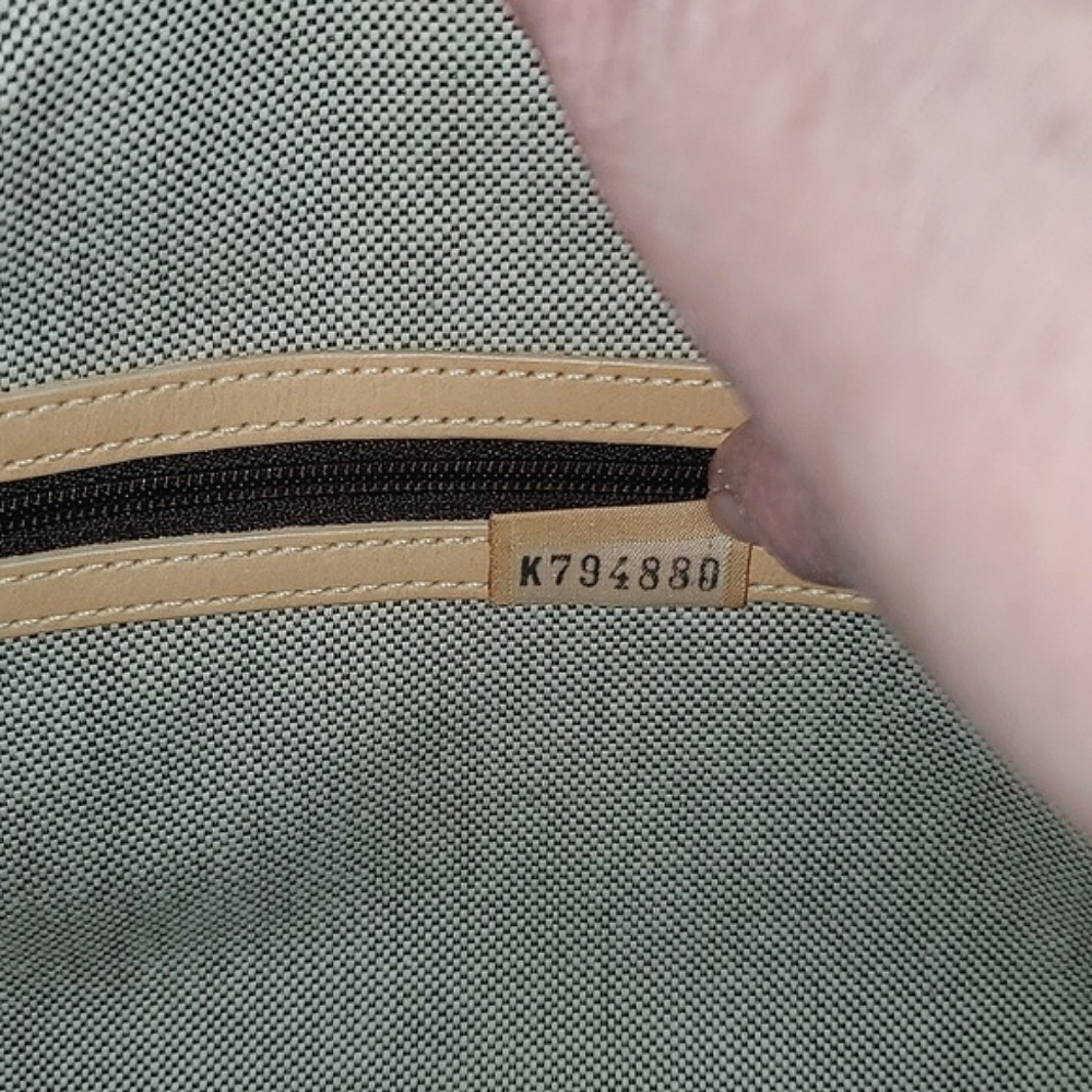 Dooney & Bourke Medium Shopper Tote &  Zippered Pouch Set - Picture 4 of 16